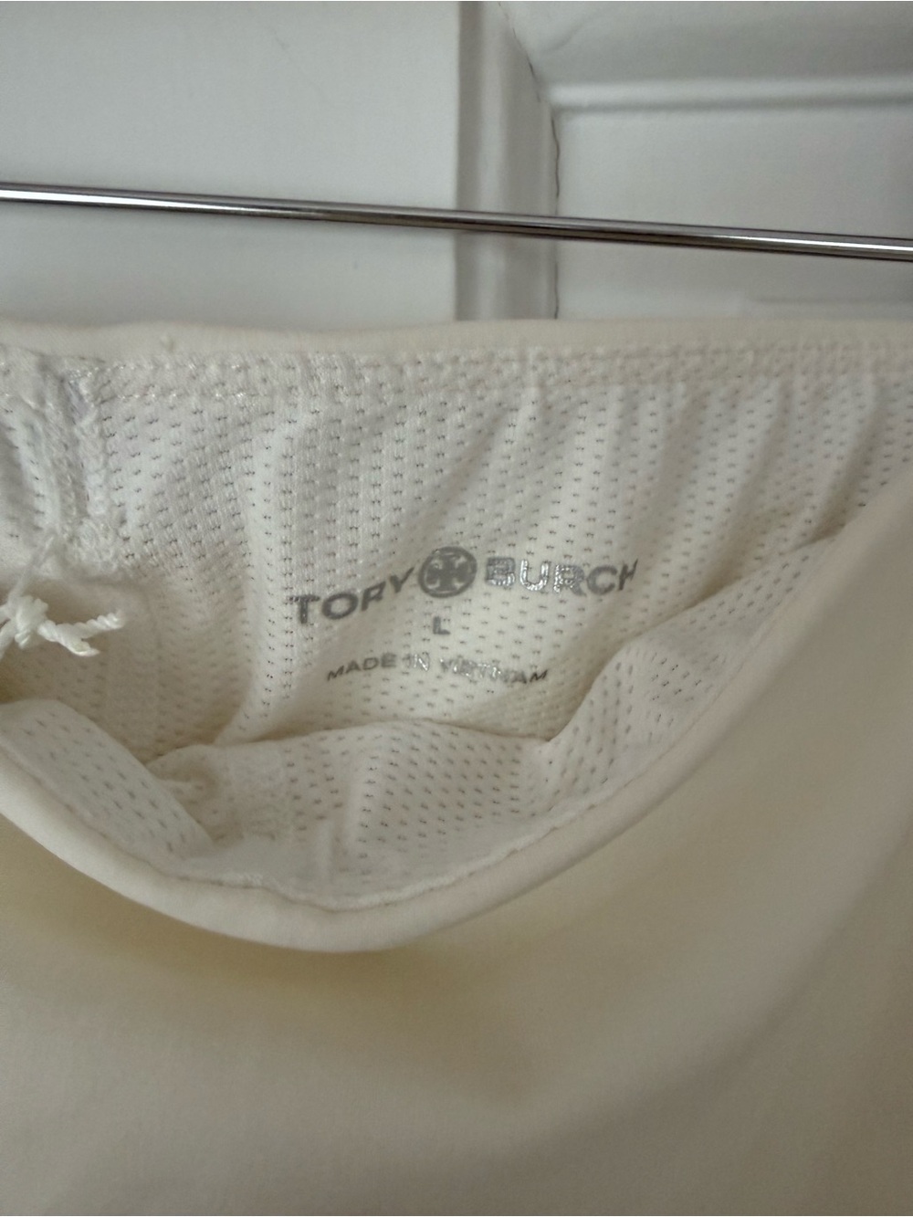 Tory Burch Sport White Chevron Pleated Tennis Skirt Size Large NWT - Picture 4 of 5